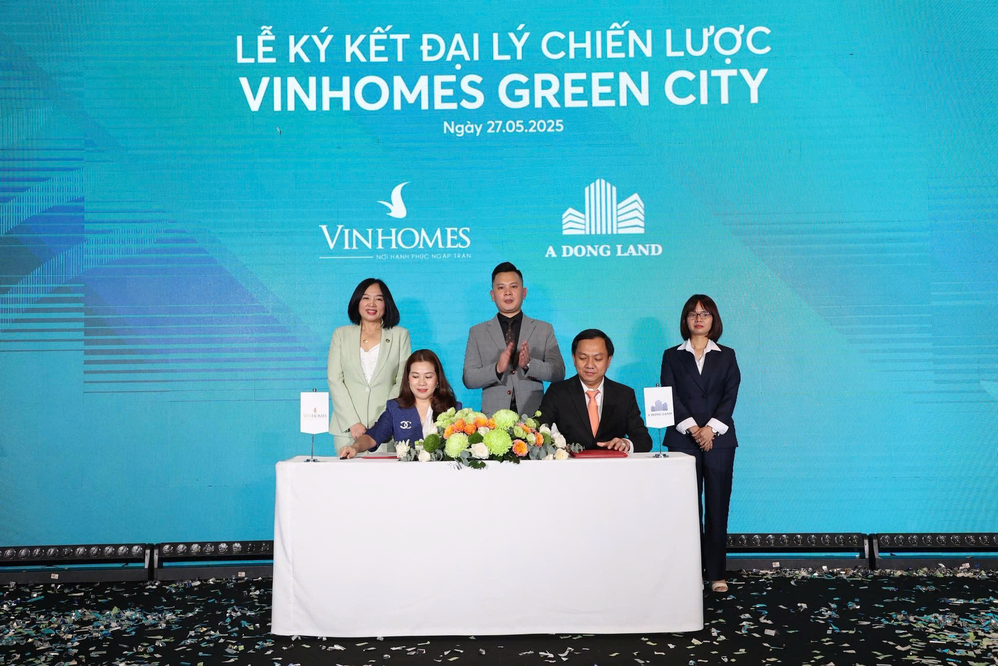 hinh ảnh ngày KÝ KẾT ĐẠI LÝ F1 CỦA Á ĐÔNG LAND VÀ VINHOMES HẬU NGHĨA