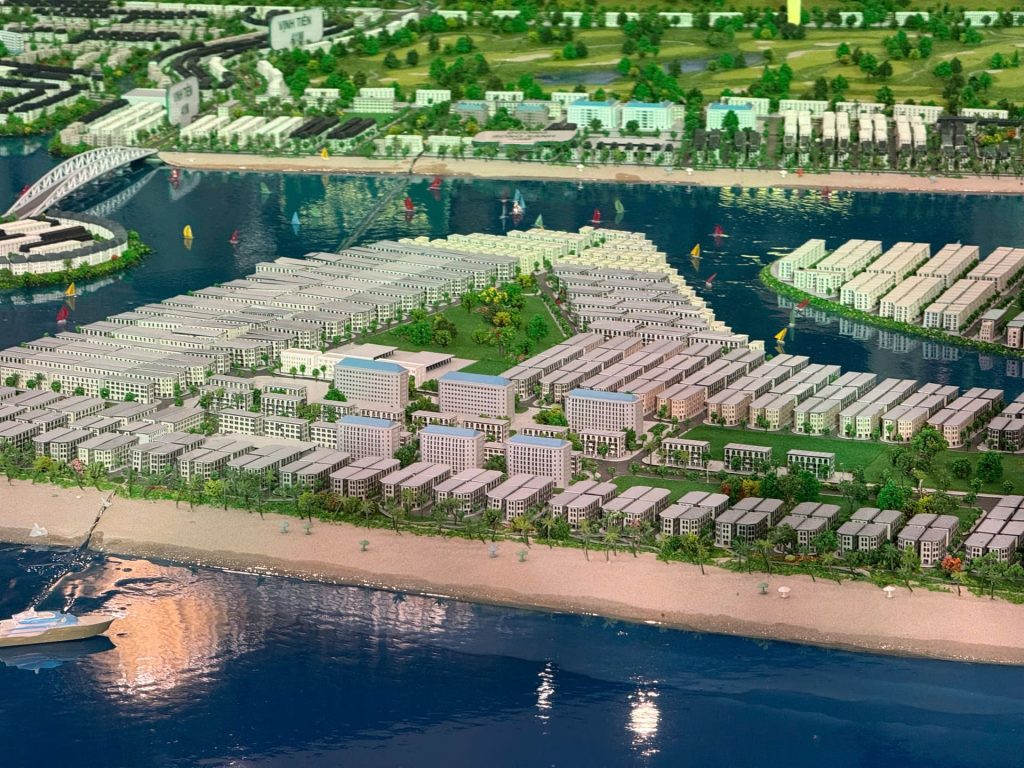Cách tham quan sa bàn Vinhomes Cần Giờ hiệu quả nhất